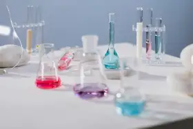Enstrüman Depolamada Streç Film Uygulaması