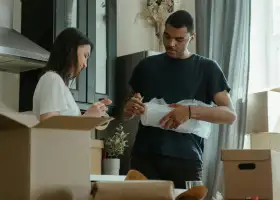Applicazione della Film Avvolgente nel Packaging e Trasporto