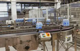 Aplicação da Linha de produção de filme stretch semi automática em pequenas empresas alimentares