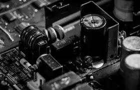 L'application de la Ligne de production de film étirable entièrement automatique dans l'industrie électronique automatisée