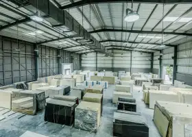 全自動伸縮膜生產線在重型建材與石材加工行業的應用