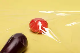 L'applicazione dell'Impianto per film estensibile completamente automatico nella produzione di pellicola per alimenti