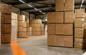 L'application de la Ligne de production de film étirable dans la logistique et l'entreposage