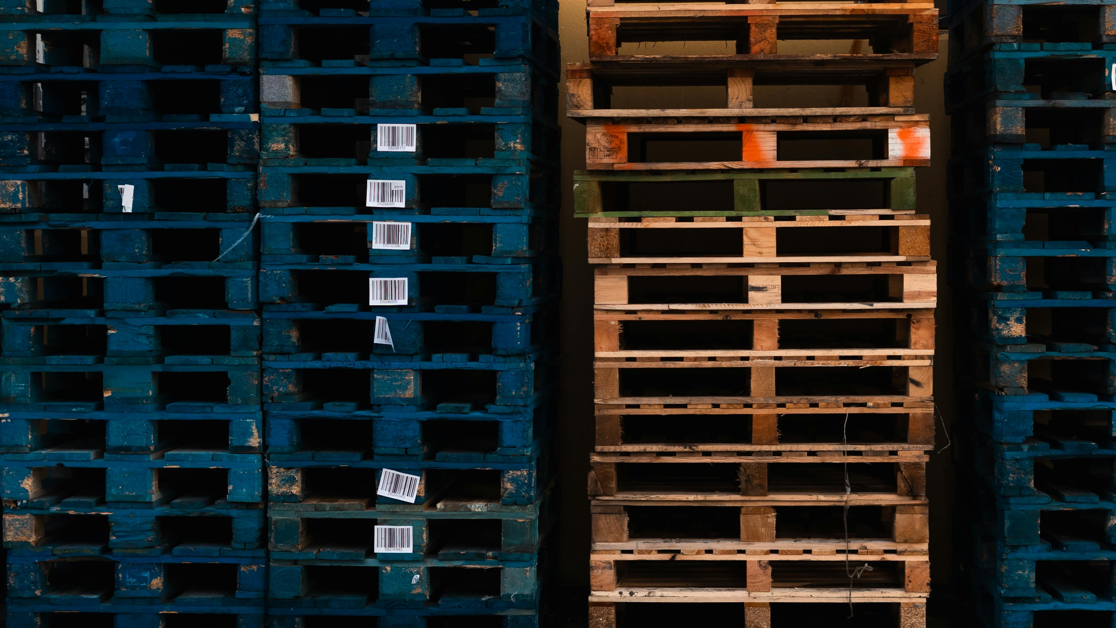 Aplicação da Linha de produção de filme stretch de 3 camadas na embalagem de paletes para serviço pesado