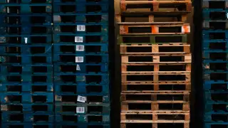 Applicazione dell'Impianto per film estensibile a 3 strati nell'imballaggio di pallet per carichi pesanti