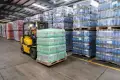 Application of 5-Layer Stretch Film Manufacturing Machine in Bottled Water Pallet Packaging