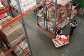 Impianto per film estensibile per centri di smistamento logistico e-commerce