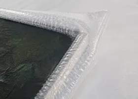 氣泡布整廠設備對於漆畫邊角的防護作用