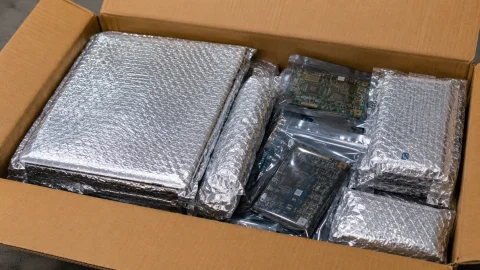 Die Rolle der Produktionslinie für Luftpolsterfolie in Verbundverpackungen aus Aluminiumfolie