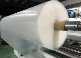 機械重量が気泡膜機の生産に与える影響
